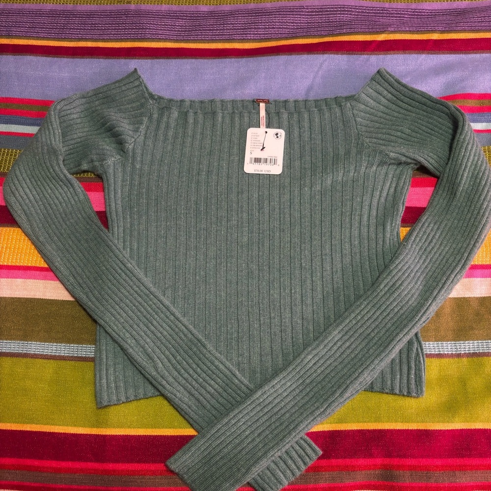 Free People green, cropped sweater